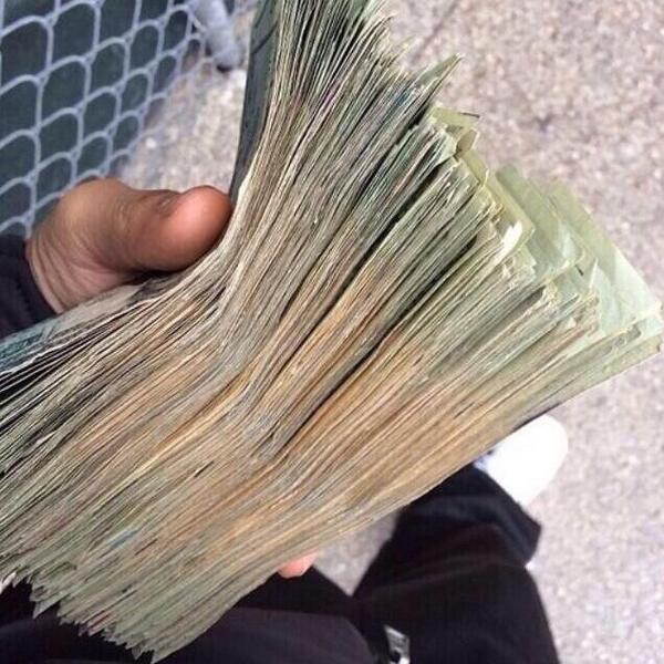 decfui's tweet photo. RT and you will find money this week http://t.co/qaLhEXOxvu