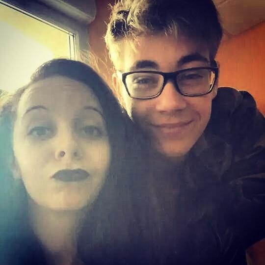 AlanSobczak's tweet photo. C'est MA collègue !  #lingotin  #team-anim'  #bicraverdesbnsenalsacepourpouvoirentrerdanslerapgame @ZouJustine http://t.co/qan6cOEWCT