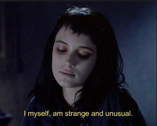 HAPPY BDAY TO WINONA RYDER! 