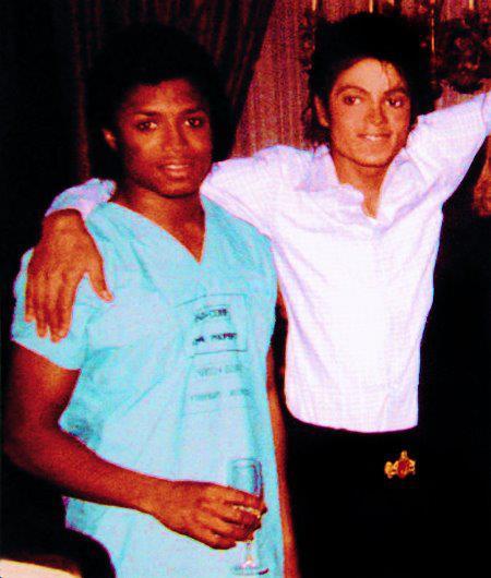 Happy 53rd birthday, Randy Jackson, the youngest of the six Jackson brothers! 