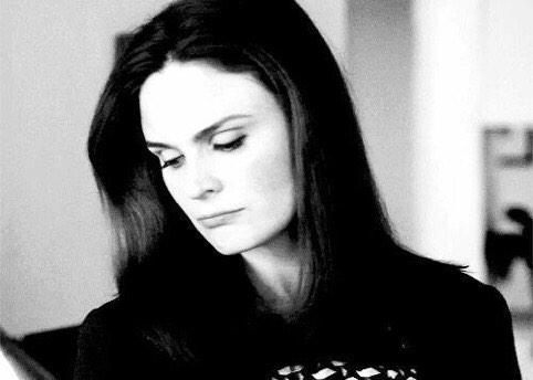 emilydeschaneldratemperancebrennan