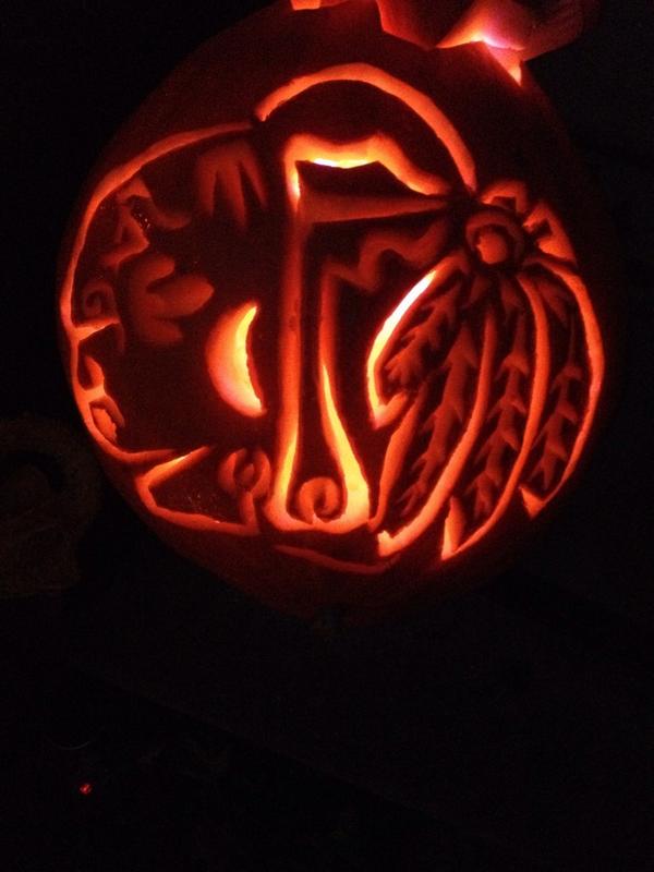 CarrTraceyfit's tweet photo. @davidjustCST pumpkin #cheerOnChicago #Blackhawks http://t.co/3b7GCXudLX
