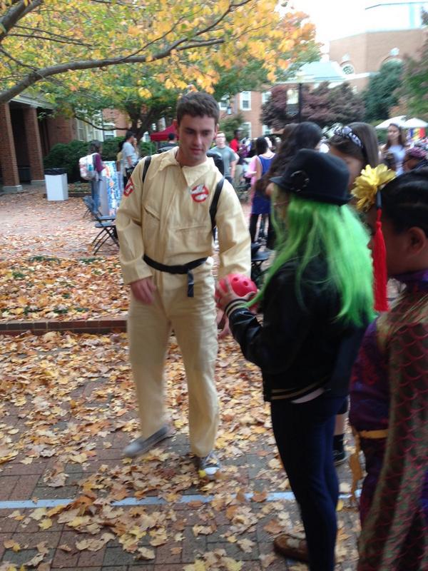 wfudorak's tweet photo. Havin' a blast at #wfuprojectpumpkin #wakejam ! http://t.co/v1hhGXkENq