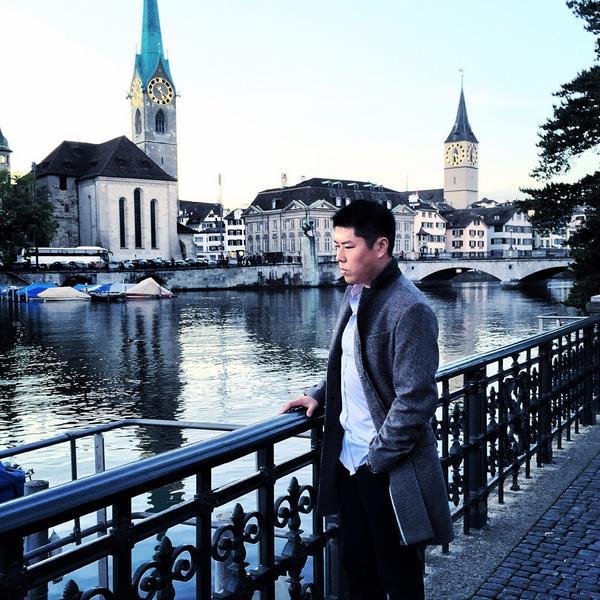 ballerwayne's tweet photo. On a world tour droppin Euros,
Team of pros to take my photos,
Takin in da sites in style,
No razzis gettin my smile http://t.co/1mGrj6g8Qq