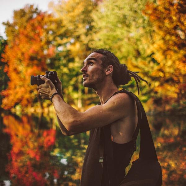 louiscole's tweet photo. Collecting the colours of autumn! Beautiful photo by @MrBenBrown 🍃🍂🍁http://t.co/MLDdEP0ryJ http://t.co/dZnE29cdIR
