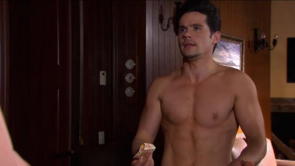 despertarcontv's tweet photo. #MIVAClovers un regalo antes de iniciar el capítulo de hoy! http://t.co/cq5d1WEn7m