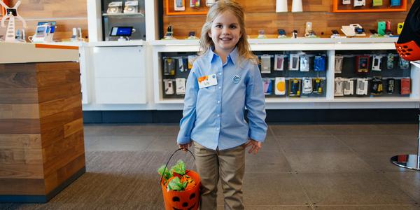 ATT's tweet photo. Need a last minute #Halloween costume idea? Lilly can help with that. http://t.co/FnUPgcDLfE