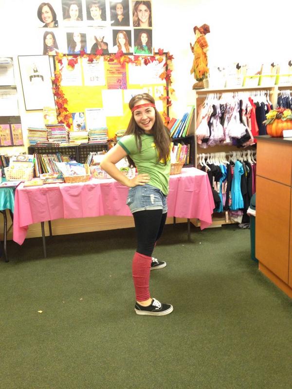 MikaelaaR's tweet photo. DROP IT LIKE ITS HOT #halloweek #smant ๐ http://t.co/wqwZDQrDvk