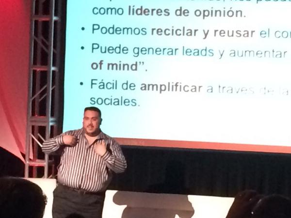 francesmyriam's tweet photo. @JoelVillarini en vivo en su participación #webcongress #WebCongressPR http://t.co/4JIXH8aLBr