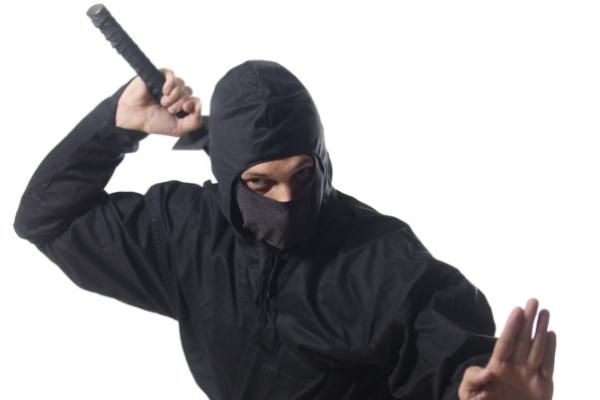 kapow85's tweet photo. “@UberFacts: 10 basic tips on how to become a ninja... Try it out: http://t.co/GnsskEQdKf http://t.co/HhVOgj5zrV” @waverleywelsh