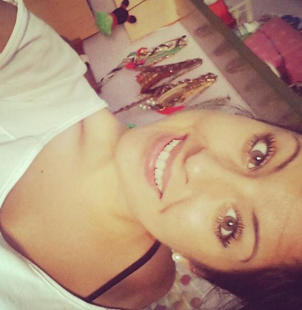 beabeuti's tweet photo. Sonríe siempre!!!!! 😄😄😄😄 http://t.co/JxZ4bDk4Wv