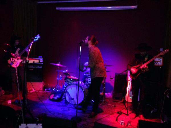 CheapWineband's tweet photo. Thank you @TheYossarians @FrmAntherPlce @GulliversNQ #Manchester !!! http://t.co/vIUhJFaRhc