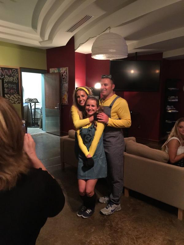 Nodjie's tweet photo. Minions, minions and more minions!!!@wsfirst @NOVA__YOUTH http://t.co/MBsuF5pjpq