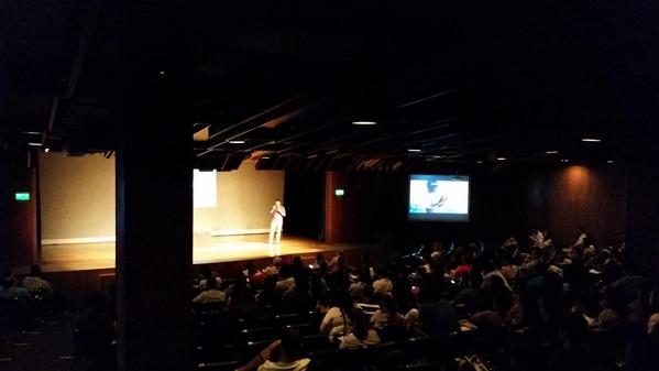 hugomkf's tweet photo. Esse é @pedroporto lotando o Teatro FECAP e provando que o @twitter foi a rede da Copa 2014. Isso é #fecapcases http://t.co/mRGQY0GAJ5