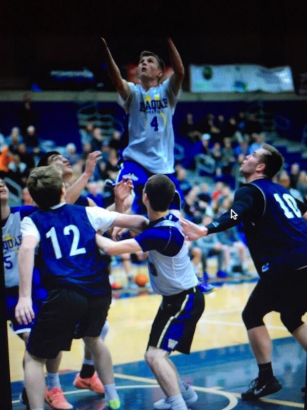 Jason_Crandall's tweet photo. Does this do my bounce more justice? @TrevonAryTurner #WhiteHops http://t.co/cfGkBlrUJB