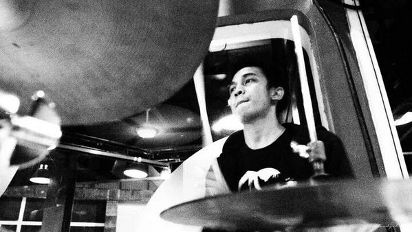 ini penampakan drummer <a href="/dolls_people/">DOLLS band</a> <a href="/drumapin/">Apin</a> yg sedang berulang tahun. . . ganteng kannn