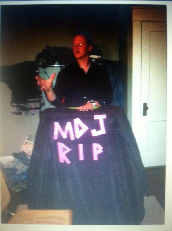 taybolen's tweet photo. Can we all just take a second to appreciate this... @RealBradPassini #RIPMDJ http://t.co/s03STL3eNn