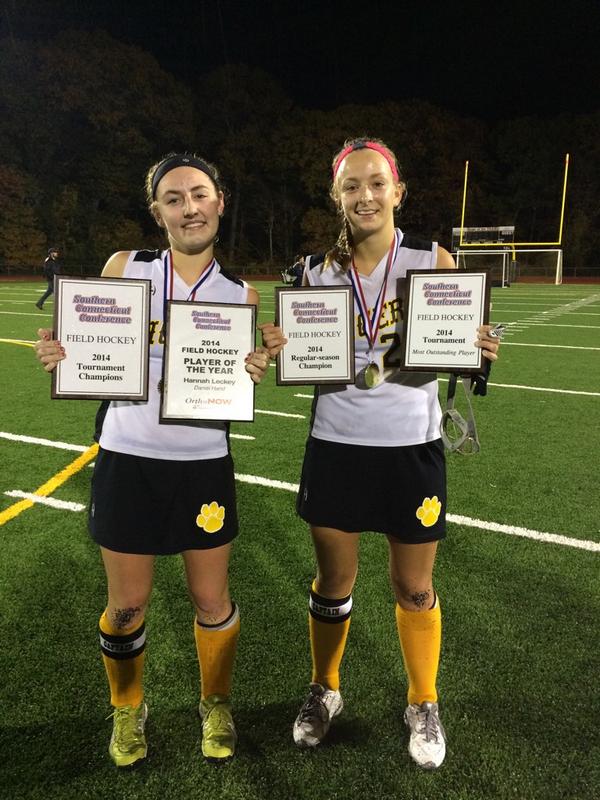DHHSFOCKEY15's tweet photo. Captains with them plaques 💁 http://t.co/HnzG5ZxFK5