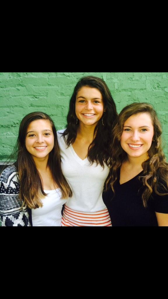 ekindt_19's tweet photo. I miss this and my gorgeous frands😪 #lordislife http://t.co/qiMyEVVkaX