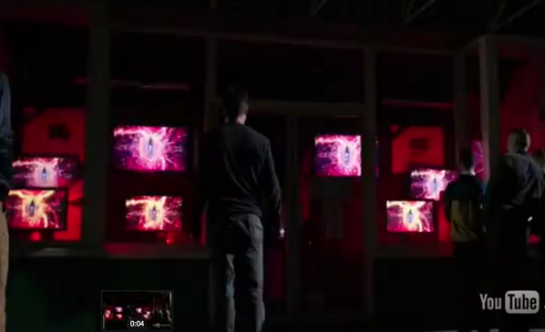 Beijingdoll's tweet photo. Sauron's eye? Are you fucking kidding me?? #arrowpromo http://t.co/Qnljd9BIof