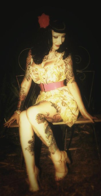 Old pic #freyjavansiren #alernativemodel http://t.co/DblQixEr1h<a href="/tag/freyjavansiren"class="tags">#freyjavansiren</a><a href="/tag/alernativemodel"class="tags">#alernativemodel</a>