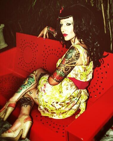 Freyja Van Siren’s pics and videos