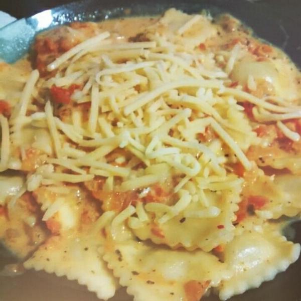 norber_87's tweet photo. Yo creo que también ya me puedo casar ;) #cena #pastas #miercoles #instamoment #instapic #instasalsa (aunque 1ero...) http://t.co/b8bNWZCk9W