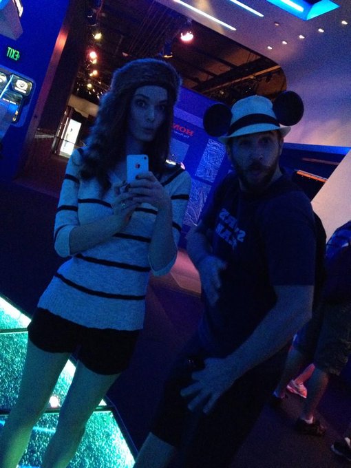 Weirdos at #disneyland today   @ryansmashing http://t.co/RkOxPdUOtJ<a href="/tag/disneyland"class="tags">#disneyland</a><a class="tags" target="_blank" title="On Twitter" href="/?out=eyJ0eXAiOiJKV1QiLCJhbGciOiJIUzUxMiJ9.eyJpYXQiOjE3MjE4OTQ1NTYsImlzcyI6InR3cG9ybnN0YXJzLmNvbSIsIm5iZiI6MTcyMTg5NDU1NiwiZXhwIjoxNzUzNDMwNTU2LCJyZWRpcmVjdF91cmwiOiJodHRwczovL3R3aXR0ZXIuY29tL3J5YW5zbWFzaGluZyJ9.PArmlU0ulzjYXAgkf23E6XSw9nP8sz9JxM874kh7xV5WymP0i3eu21XysToEeleU3enChbD0vq1xWohUewfVpw">@ryansmashing</a>
