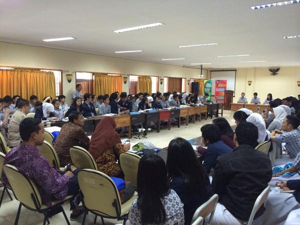 Sedang berlangsung Sidang Pleno Akhir pada hari ini tanggal 30 Oktober 2014