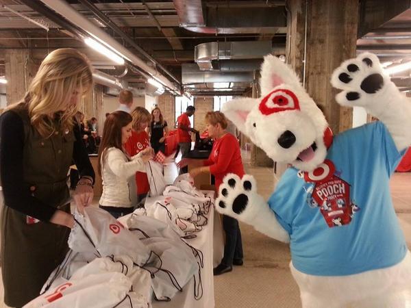 Jschult3's tweet photo. Volunteers at the #TargetHouse15 birthday party pack hospital waiting room kits for patients @StJude! #TargetScoop http://t.co/r6voPivM91