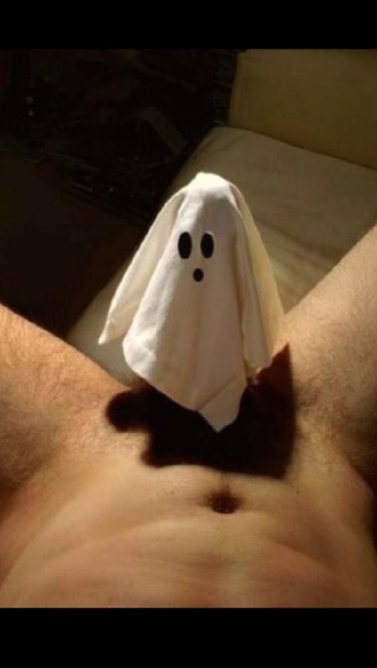 undiesaddict's tweet photo. My friend texted me this pic of himself http://t.co/kDO8x5qSlv