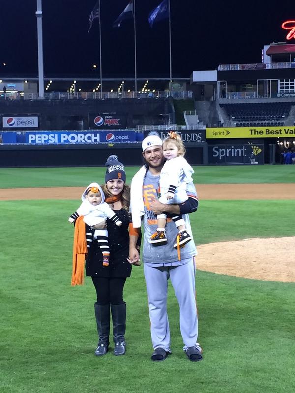 “<a href="/SFGiants/">SFGiants</a>: Who is that on the field? Cc: <a href="/bcraw35/">Brandon Crawford</a> <a href="/JalynneC35/">Jalynne Crawford</a> #ChampionsTogether #SFGiants ”