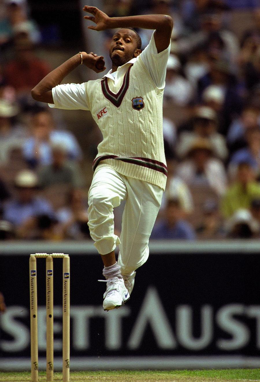 Happy birthday Courtney Walsh |  