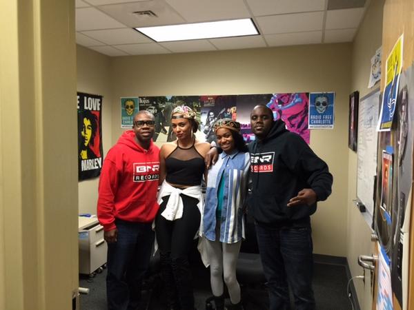 BNRRecords's tweet photo. #DMajor @IAmChantaul and @Maynetayn at @radiofreeclt for #TouchofDaz with @dazzidaz promoting @College_LIFEent #UNCC http://t.co/jHLesB1C1z