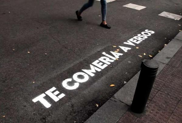 antena3com's tweet photo. Los artistas españoles de @BOAMISTURA, autores de los mensajes románticos de Madrid
http://t.co/mn46fApjVK http://t.co/MywptMrbh1
