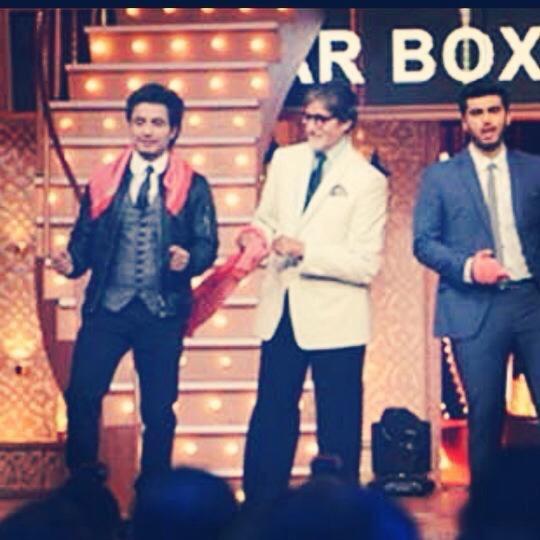 KakarNeha's tweet photo. @asjadnazir #SexyList2014 #AliZafar My vote is for Ali Zafar http://t.co/xRqLuYK3bE