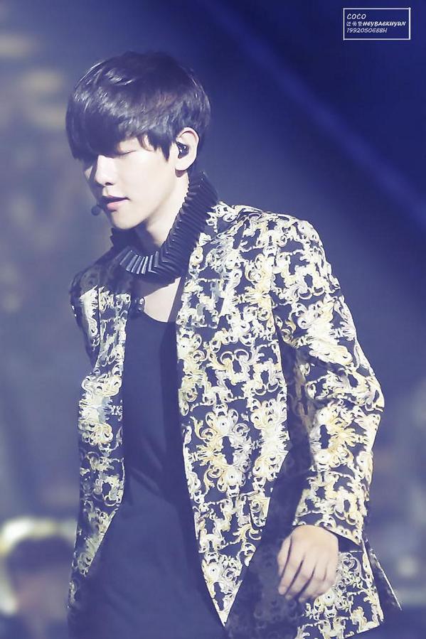 ByunBaekhyunID's tweet photo. [HQ] 140921 BAEKHYUN #TLPBeijing ©边伯贤HeyBaekhyun http://t.co/fDxJXVP007 http://t.co/IZ00NjlTpD http://t.co/bGtc68K06c http://t.co/CW44Tt5F0B