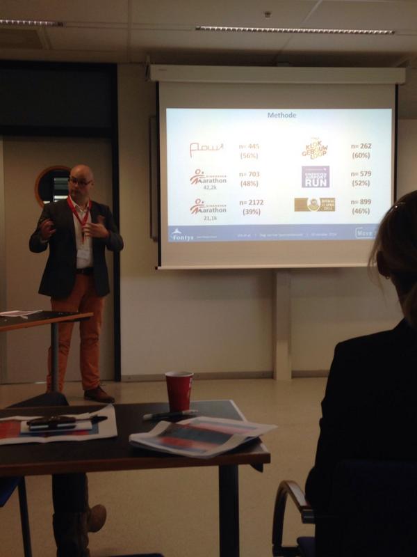 EefjeJanus's tweet photo. En dan zie je je HBO afstudeerproject voorbij komen op dag van sportonderzoek! #flow #marathoneindhoven #DSO2014 http://t.co/Q5wo1YhF0Z