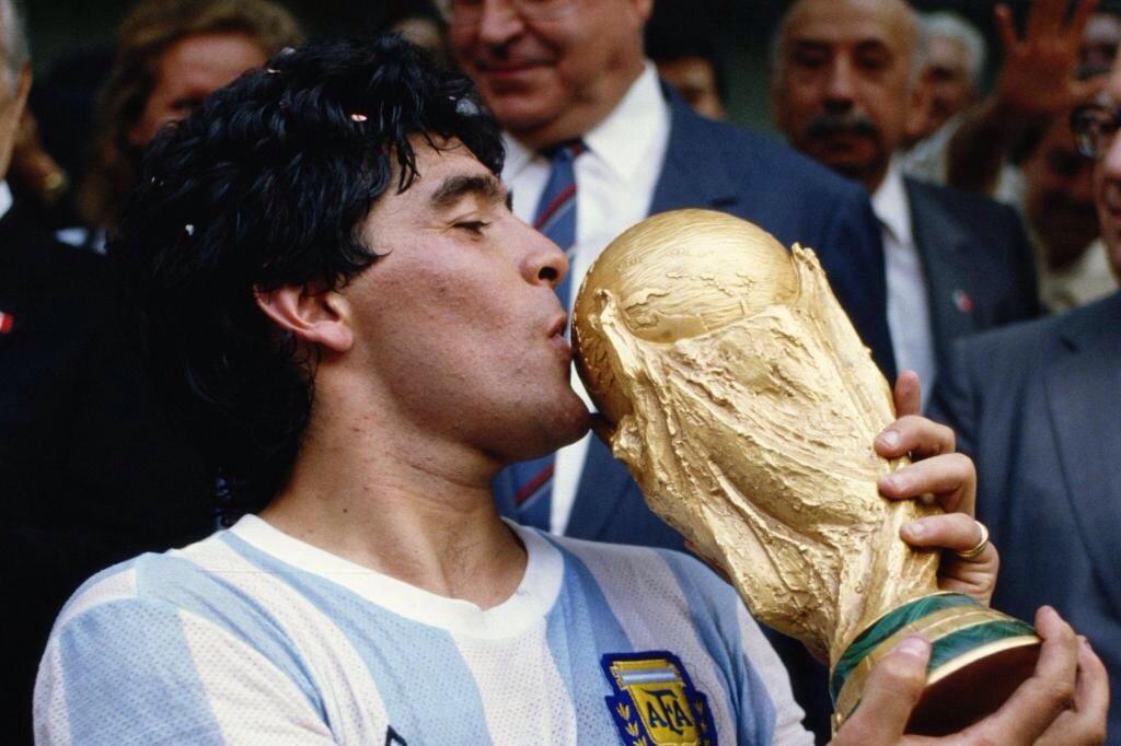 Feliz Cumpleaños al Más Grande de la Historia/Happy Birthday to The Greatest of All Time. DIEGO MARADONA. 