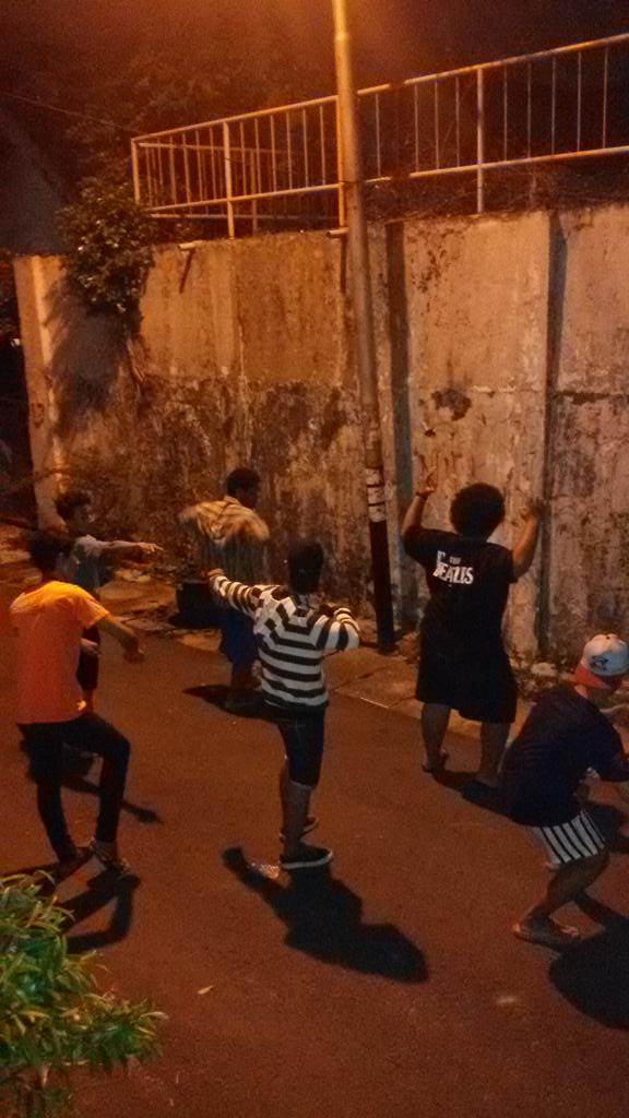 Mimin lagi latihan nih . mana tim dance mu  boleh lah di share ke dxfams .