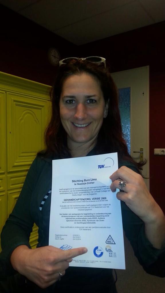 .@henkfschoep <a href="/BuroLima/">Buro Lima</a> heeft #HKZ certificaat binnen! Trots!!