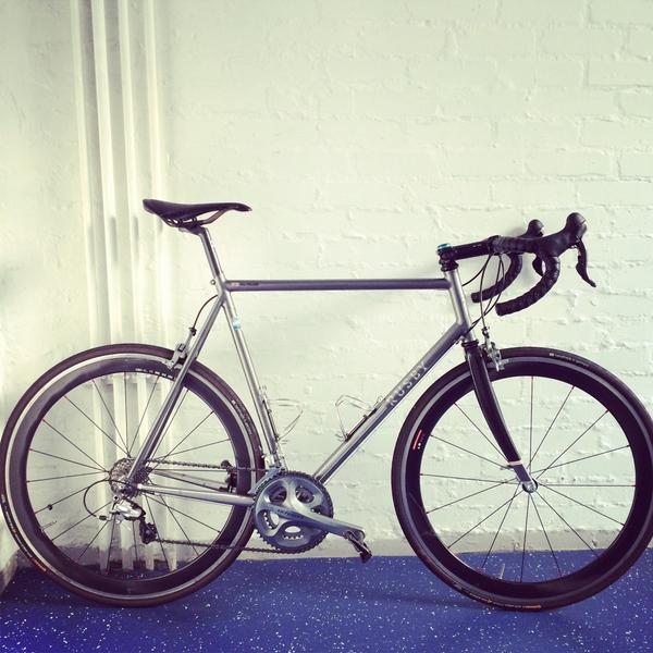 vulpinecc's tweet photo. Returning @guycollierphoto's beautiful @rusbycycles after @jakeymccakey ride it on our new photoshoot yesterday. http://t.co/K46agHmB08