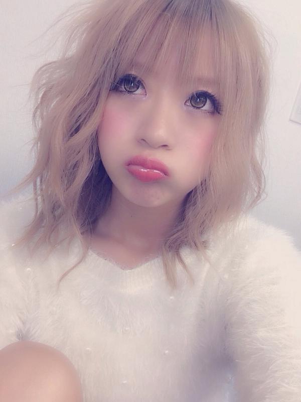 みにゃとっち 小堀美茄冬 オンザからこんな前髪が伸びた Popteen撮影なうだよん 終バス間に合うかな Http T Co Muqg2gcyny