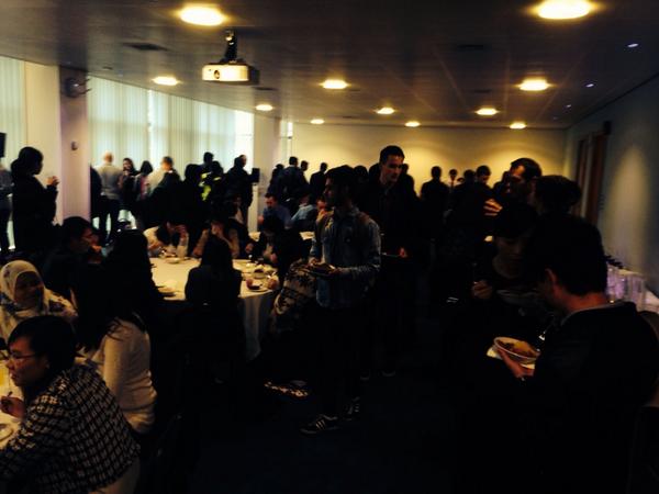 Nay_H1's tweet image. Lunch is going down well! #bigdataskills