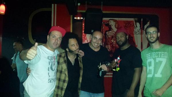 charlyefe1979's tweet photo. @BootsRiley fantastic party! good luck! @DelaGang http://t.co/3UD6bx5mYH