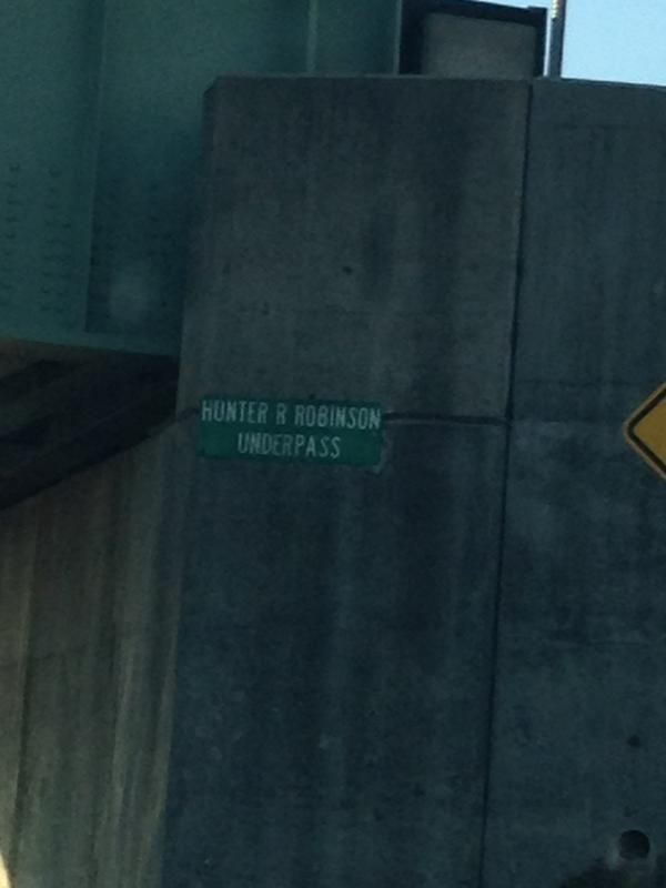 jajjeo4's tweet image. #CQ #Curiousquestion How do u get an underpass named after you? When did they start naming underpasses?