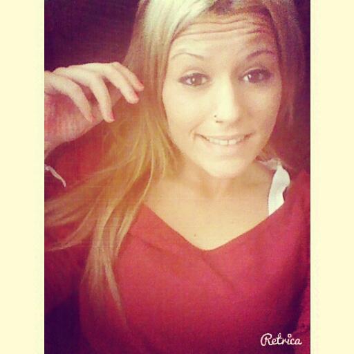 saaan_sandra's tweet photo. "Quizás sea eso lo que necesite, una estabilidad mas grande que mi torpeza" http://t.co/b0RrZPK6iY