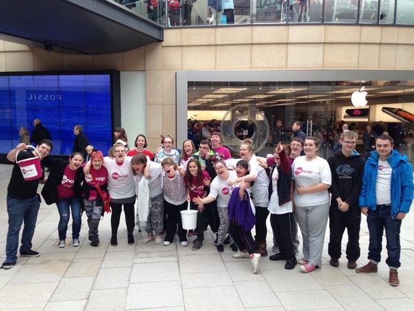 ThroughTheMaze's tweet photo. @mencap_charity @LandSecurites Team Photo of the excellent flash mob!#mencapday #flashmob #young ambassadors #Leeds http://t.co/WsfUthanZP