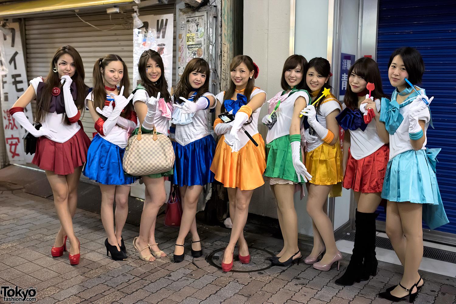 Tokyo Fashion on Twitter: "100+ more weekend-before-Halloween Shibuya ...