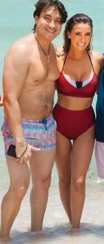 _EVIDENCIAS_'s tweet photo. #TBT PampersElyBitch @Elygutierrez19 Y su chacha Lucha @LuchoBorregoC #lasputierrez💩💩 http://t.co/PvwkjZPqiC